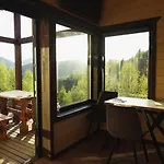 Lodge Nagoru House *