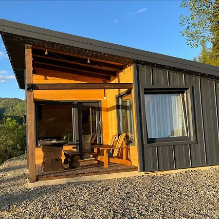 Jaktstuga Nagoru House *