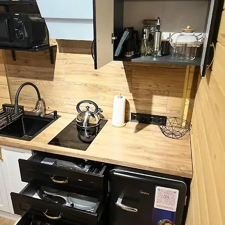 Nagoru House Jaktstuga Tukhlya